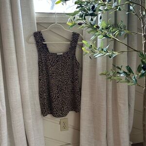 Leopard Print Ruffles Sleeve Top